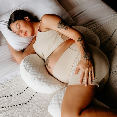 Sada BlissfulBaby™ Těhotenský polštář + Celotělový doplněk